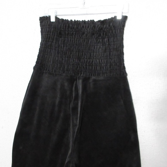 Juicy Couture Black Smocked Velour Jumpsuit Wide Leg Large Y2K Comfort Lounge - Picture 13 of 14